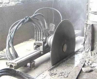 專業(yè)施工團(tuán)隊(duì) 威海房屋切割，砼基礎(chǔ)、大梁、樓板金剛石繩鋸破碎切割